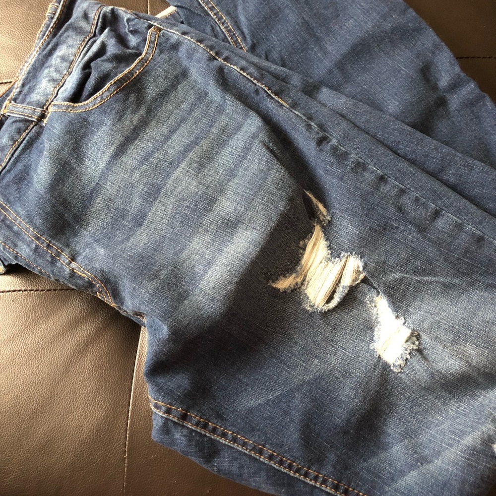 FINAL SALE Refuge Distressed Skinny Jeans!